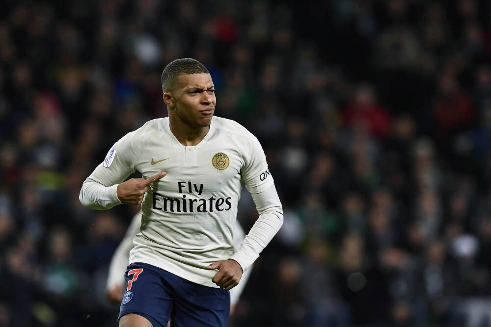 王艺迪陈熠冲女单8强！男单又有夺冠热门出局